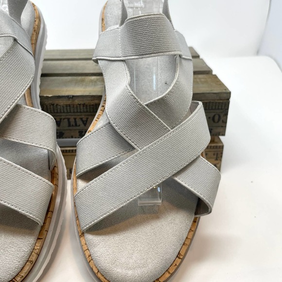 B-52 by Bullboxer Light Grey Primm Strappy Sandal Size 11 New - Picture 9 of 13